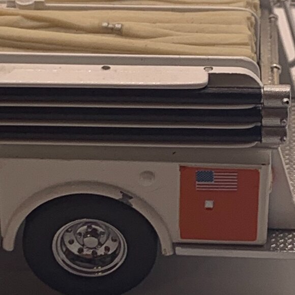 1:64 Code 3 Firehouse Expo 2000 #3 Pumper Truck SELLING AS IS - Picture 3 of 7